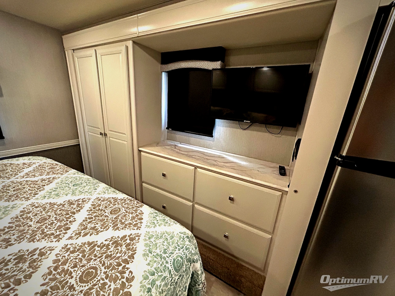 2021 Fleetwood Flair 29M Photo 18