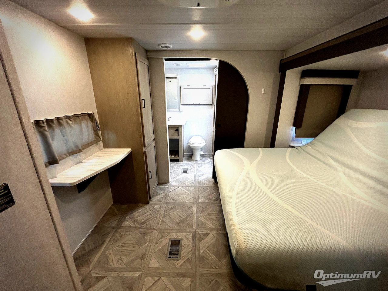 2024 Forest River Wildwood 28FKG Photo 10