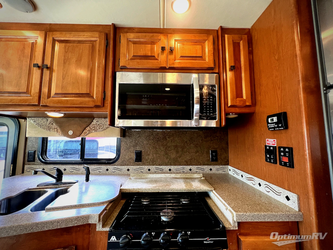2014 Tiffin Allegro 36 LA Photo 14