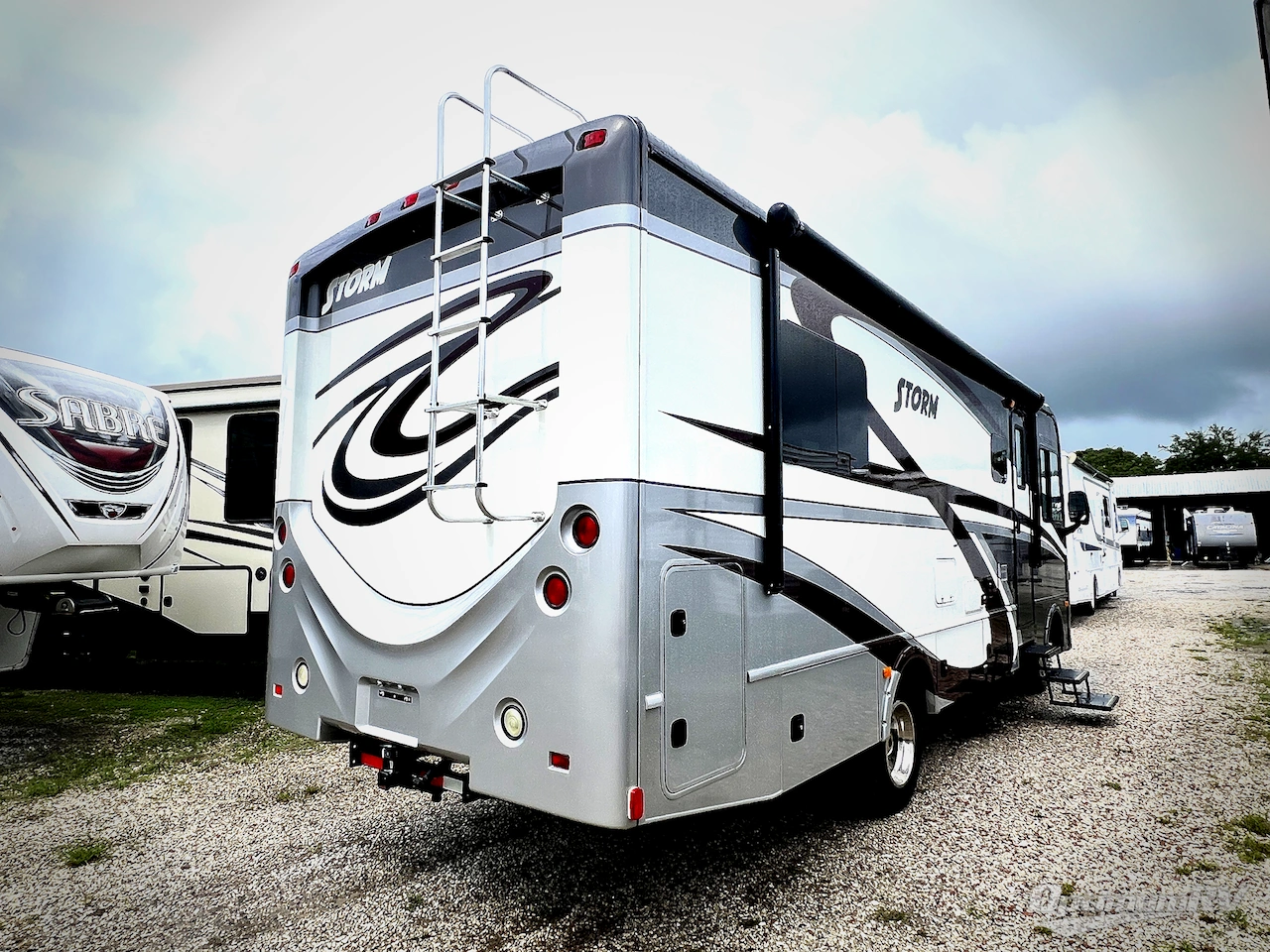 2016 Fleetwood Storm 28MS Photo 2