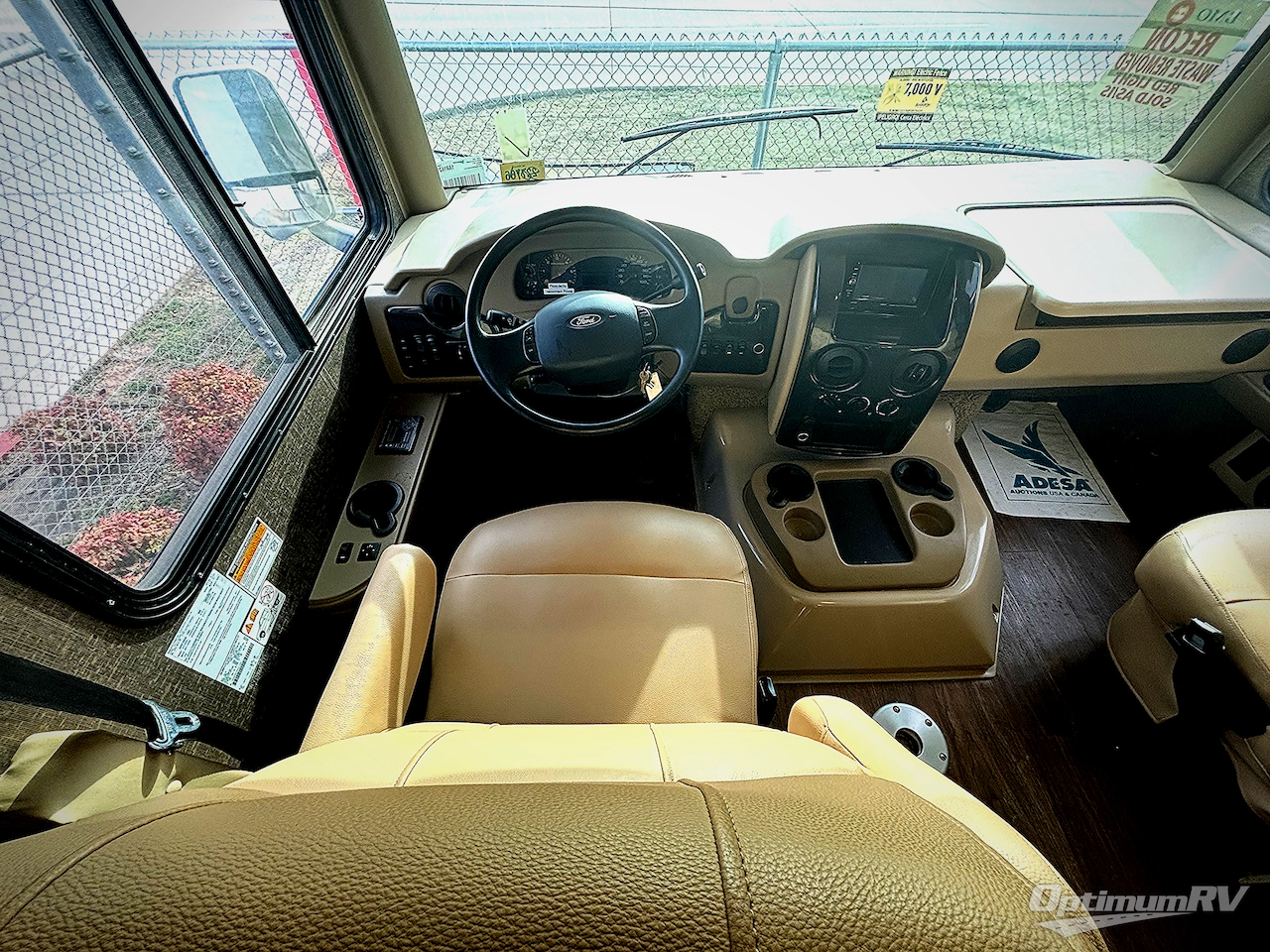 2016 Thor Challenger 36TL Photo 4