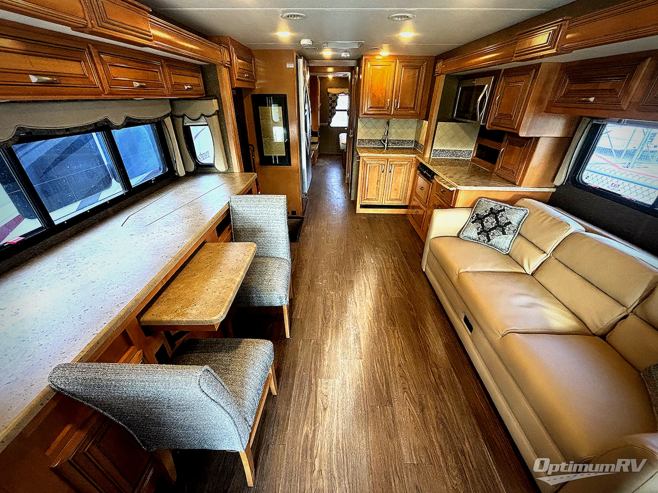 2016 Thor Challenger 36TL Photo 5