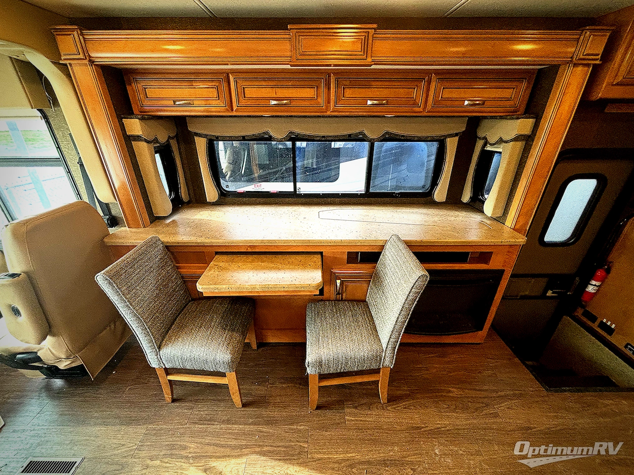 2016 Thor Challenger 36TL Photo 7