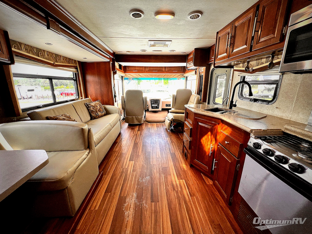 2014 Forest River Georgetown 351DSF Photo 5