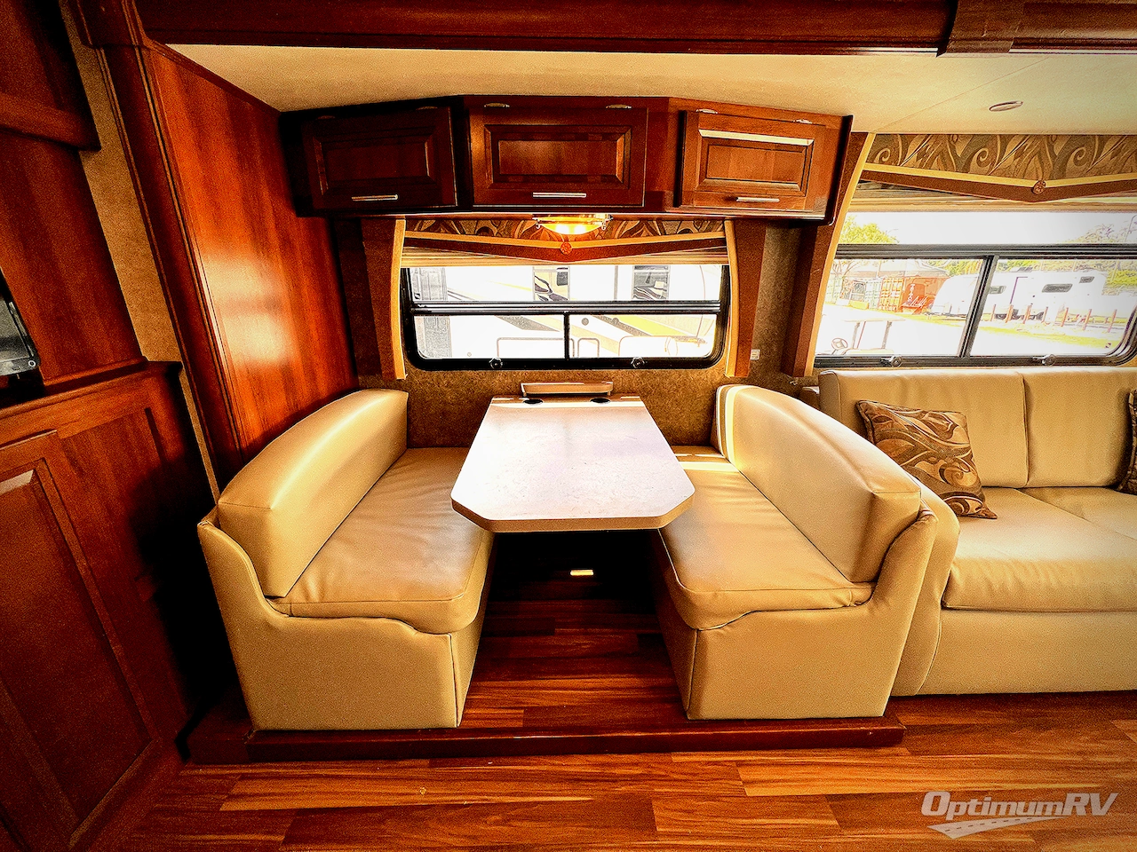 2014 Forest River Georgetown 351DSF Photo 10