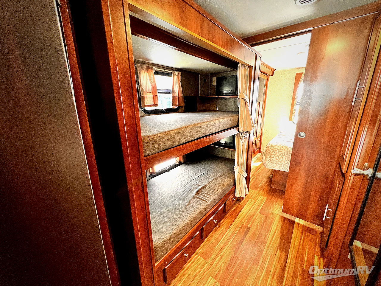 2014 Forest River Georgetown 351DSF Photo 17