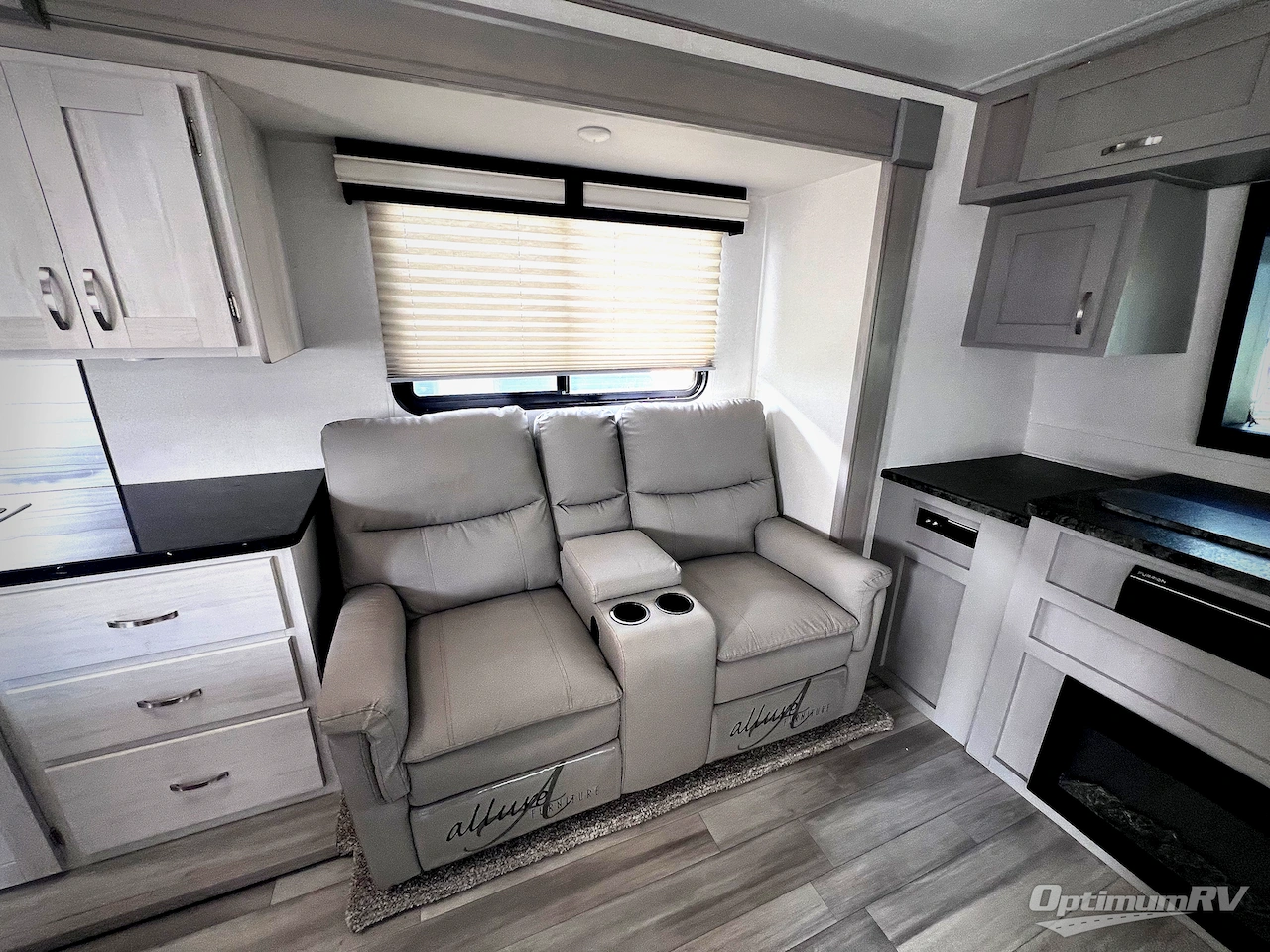 2023 Prime Time LaCrosse 3375FE Photo 15