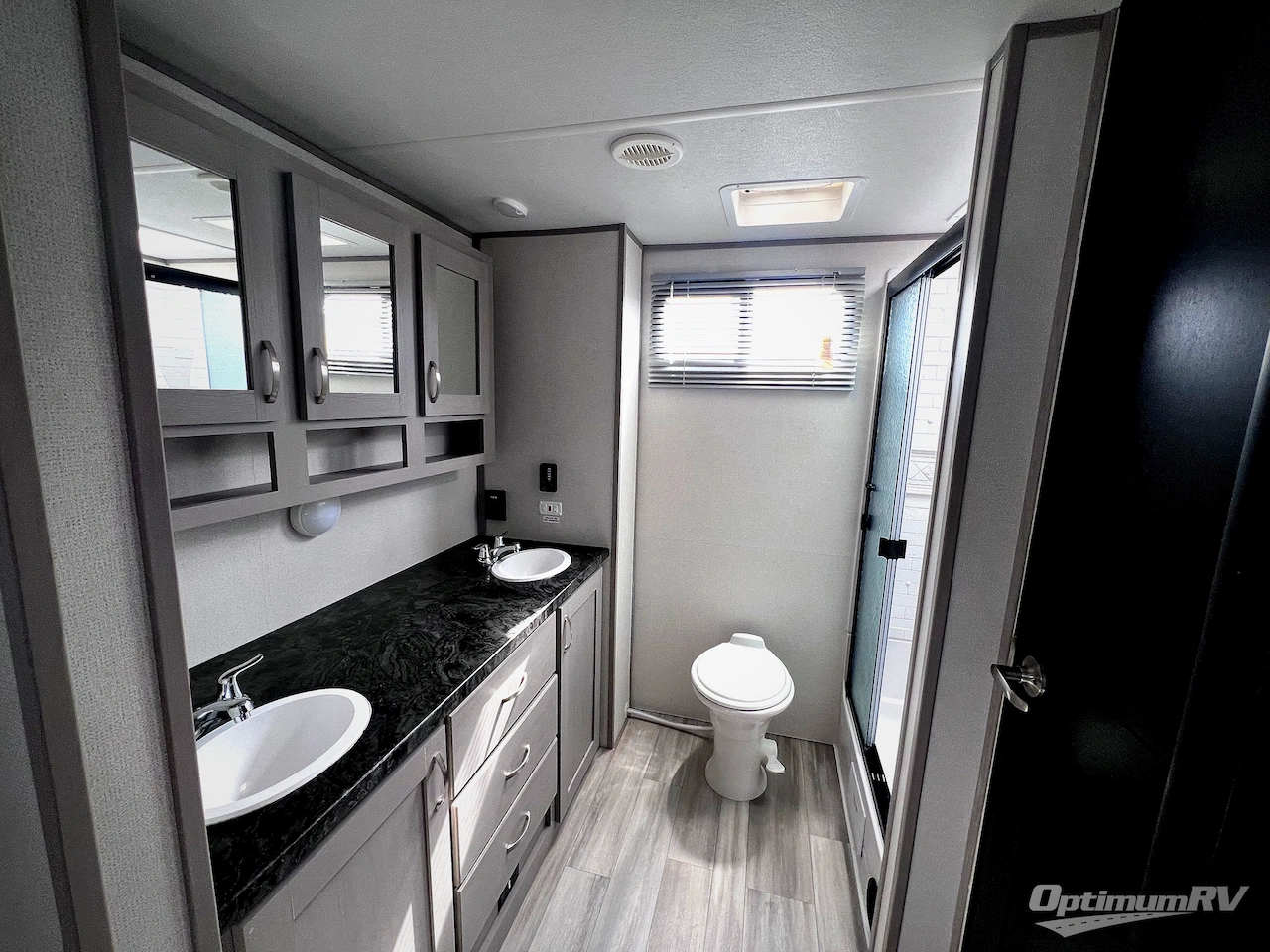 2023 Prime Time LaCrosse 3375FE Photo 19