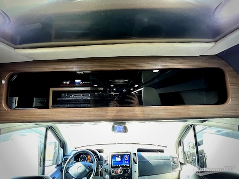 2018 Airstream Interstate Grand Tour EXT Std. Model RV Photo 2