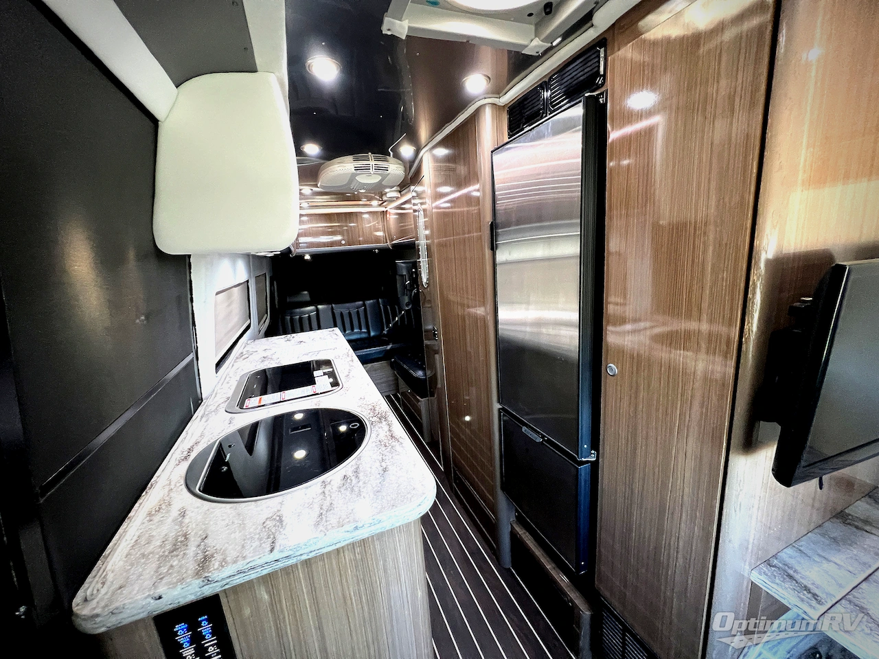 2018 Airstream Interstate Grand Tour EXT Std. Model Photo 5