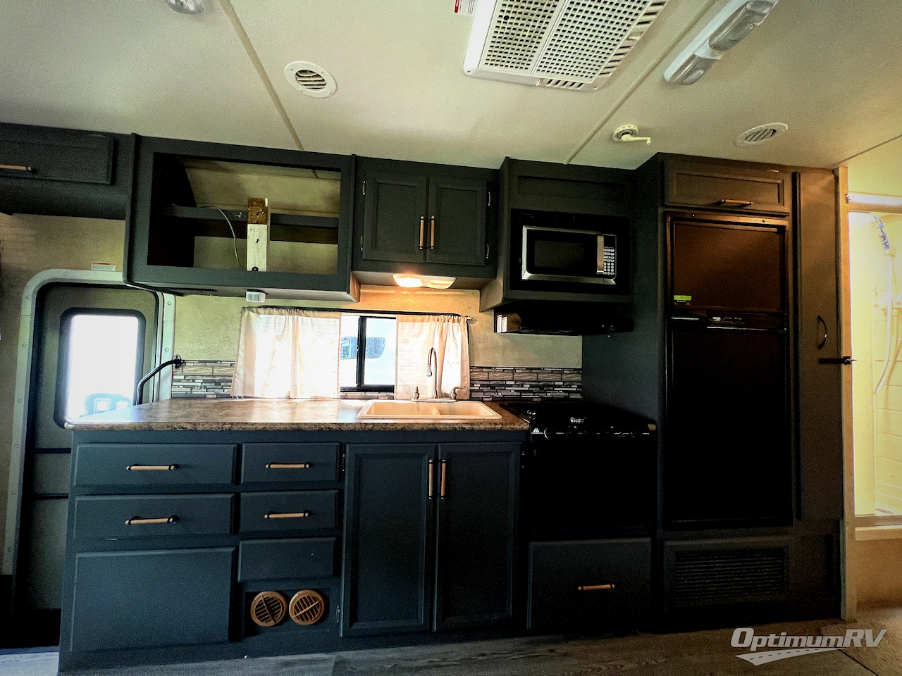 2012 Thor Chateau 31A Photo 10
