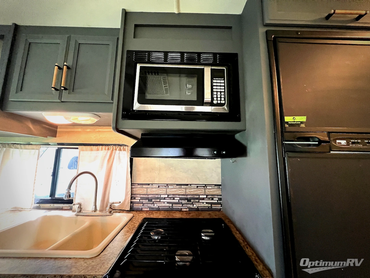 2012 Thor Chateau 31A Photo 13