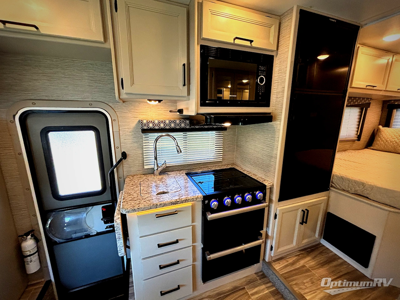 2022 Thor FREEDOM ELITE 22HE Photo 6