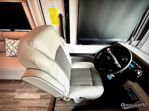2025 Holiday Rambler Admiral 29M RV Photo 2