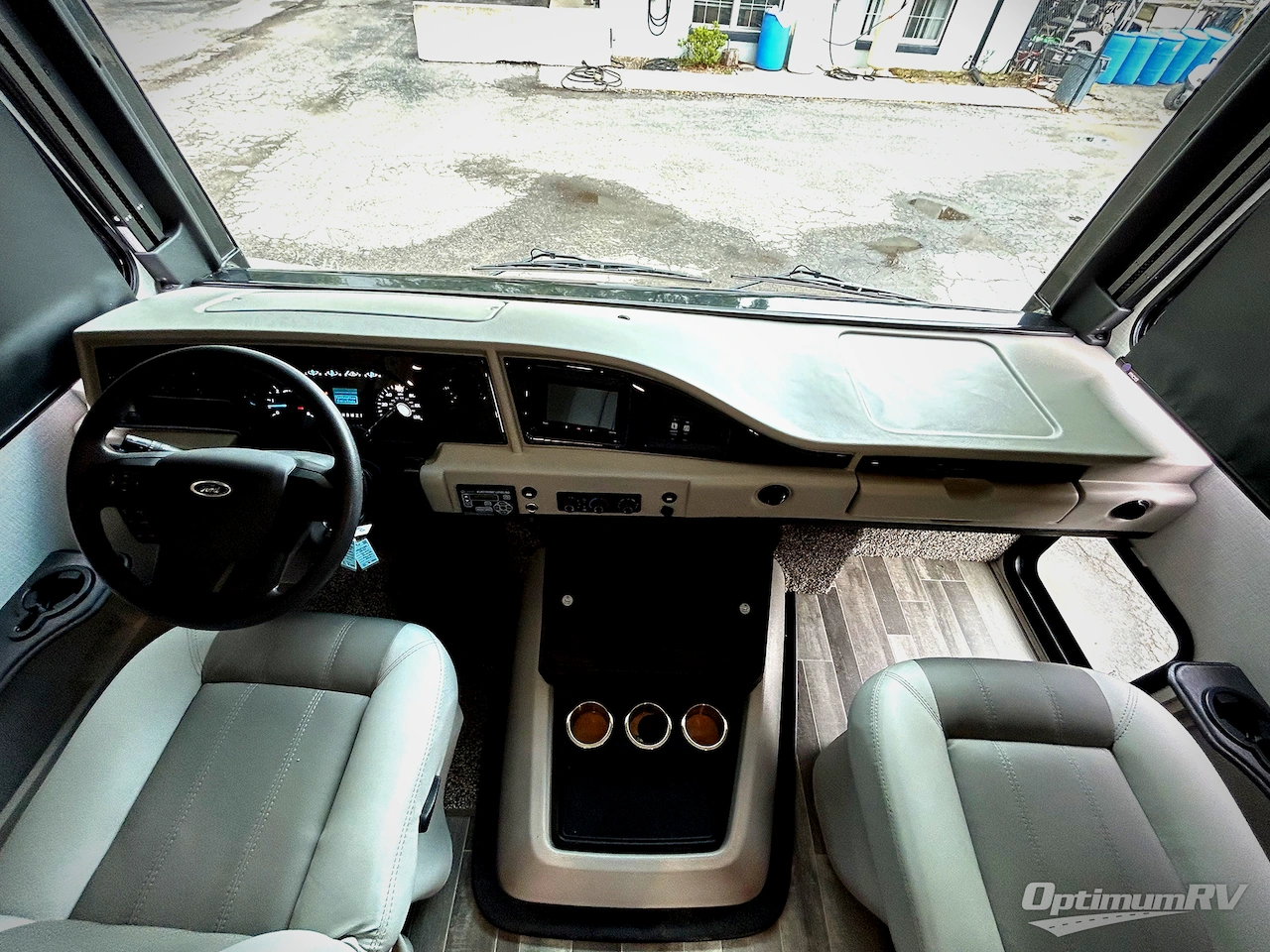 2025 Holiday Rambler Admiral 29M Photo 8