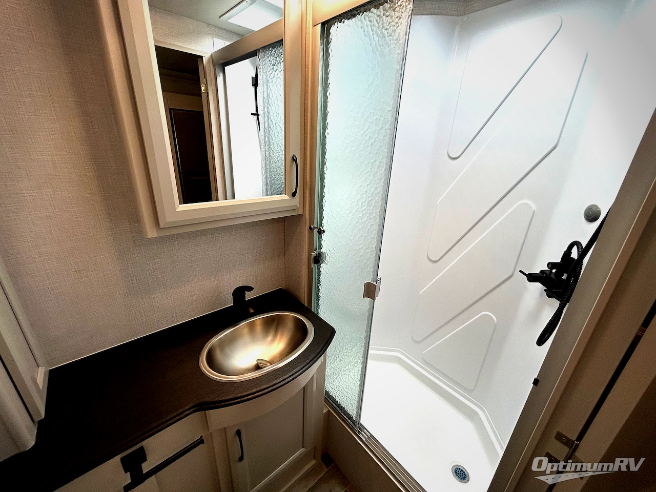 2025 Holiday Rambler Admiral 29M Photo 15