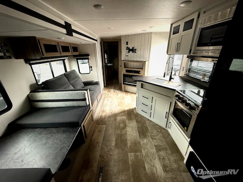 2024 Palomino Puma 32BHQS RV Photo 2