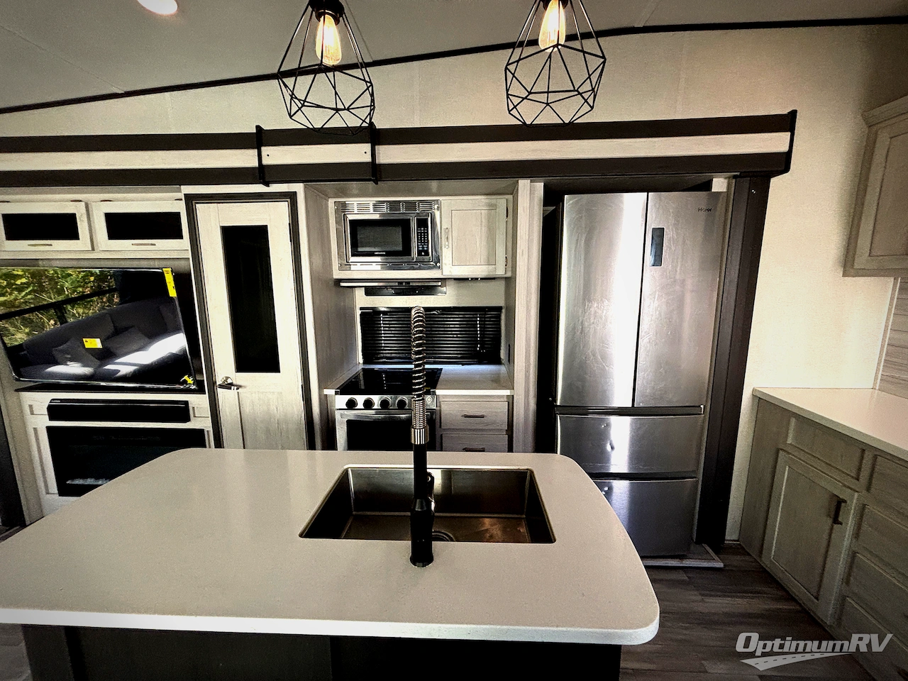 2021 Keystone Sprinter Limited 3190RLS Photo 5