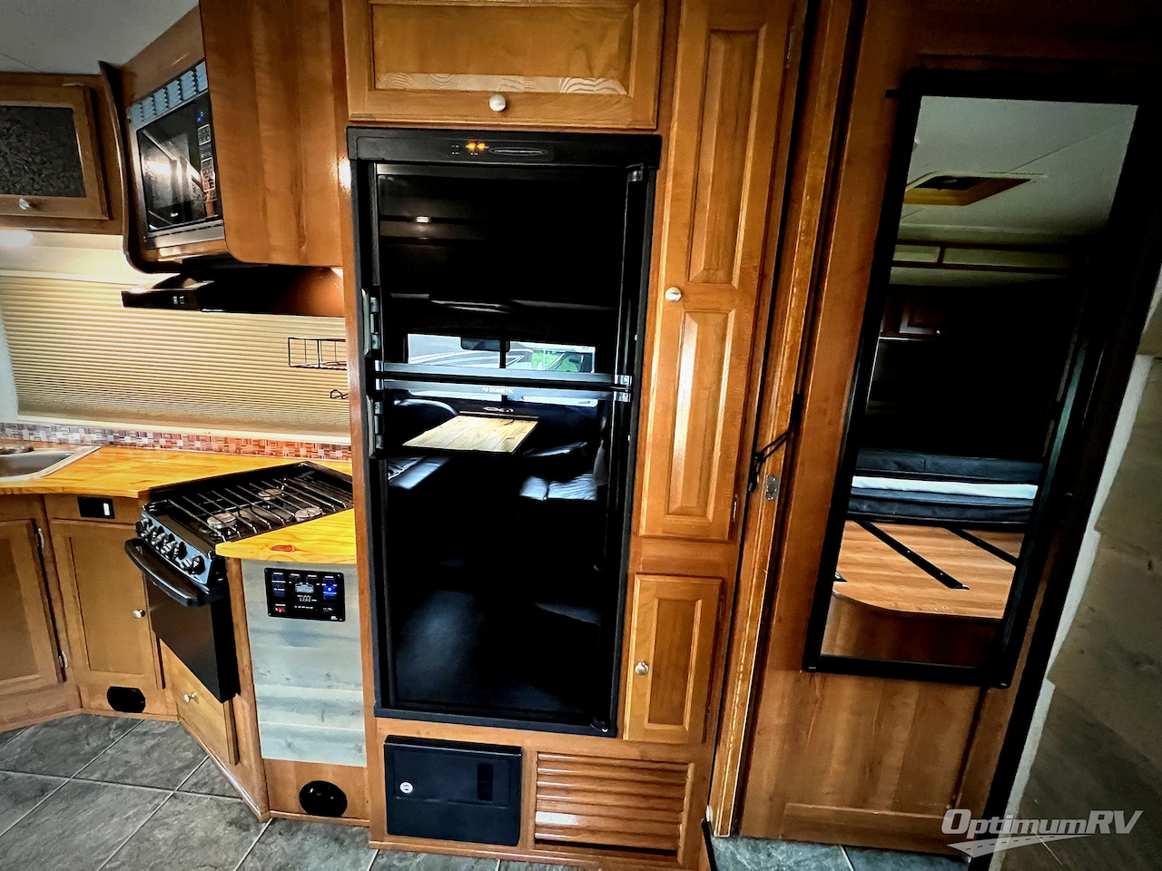 2019 Coachmen Leprechaun 280BH Ford 450 Photo 15
