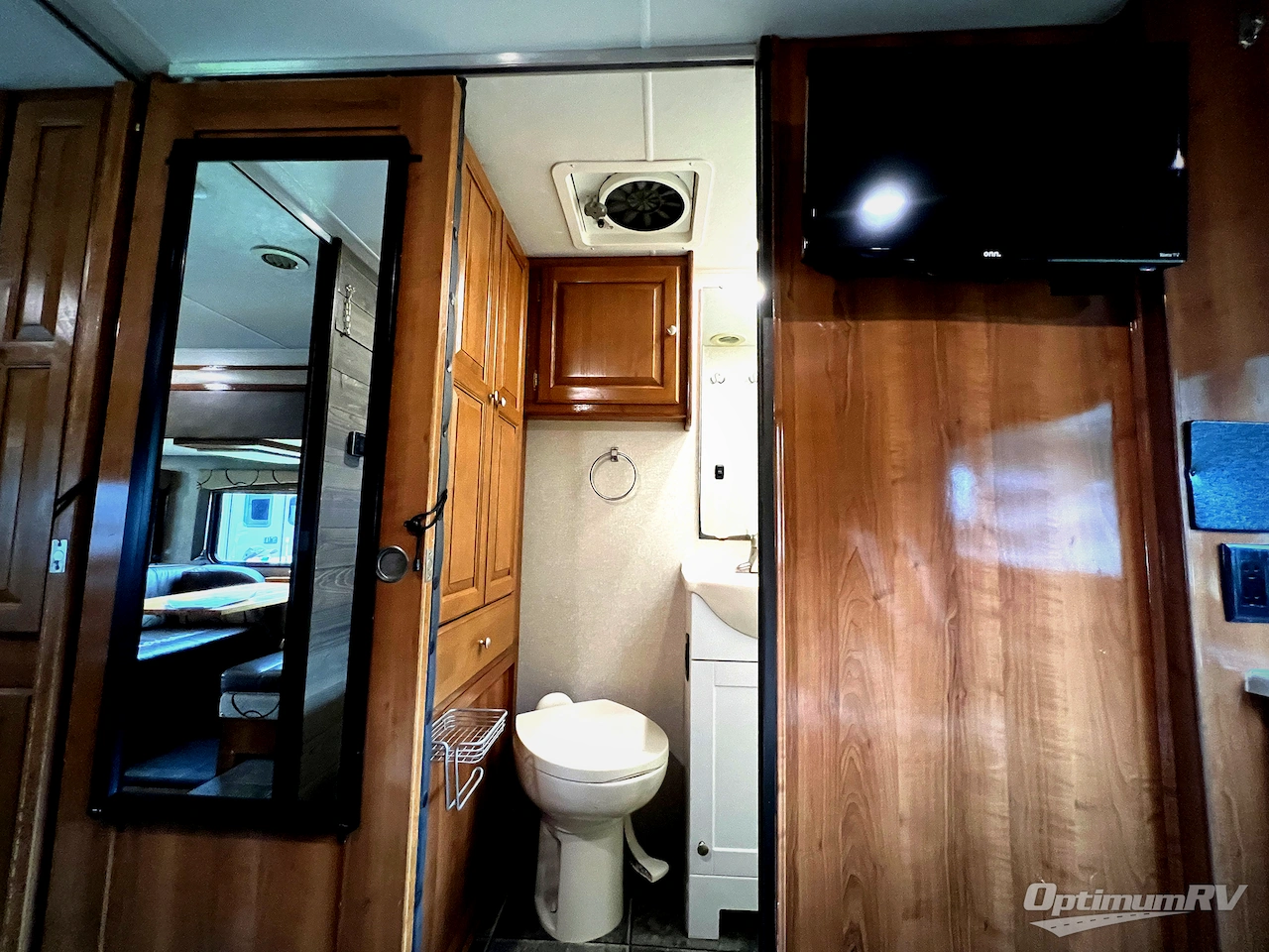 2019 Coachmen Leprechaun 280BH Ford 450 Photo 18