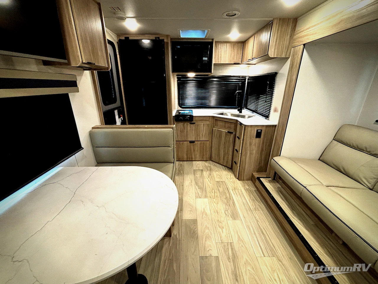2025 Winnebago M-Series 2326RK Photo 2