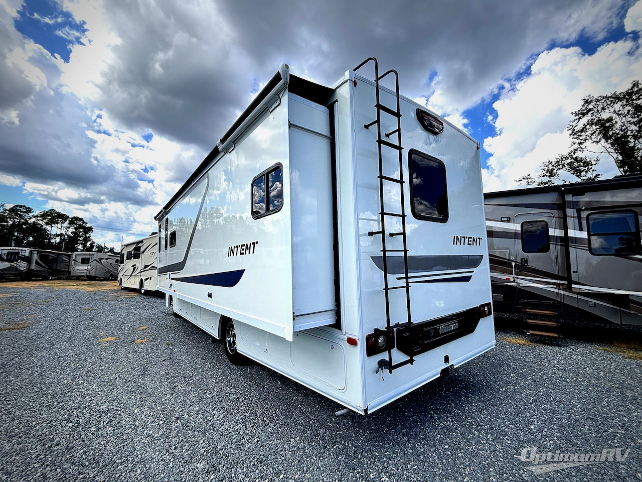 2018 Winnebago Intent 31P Photo 3