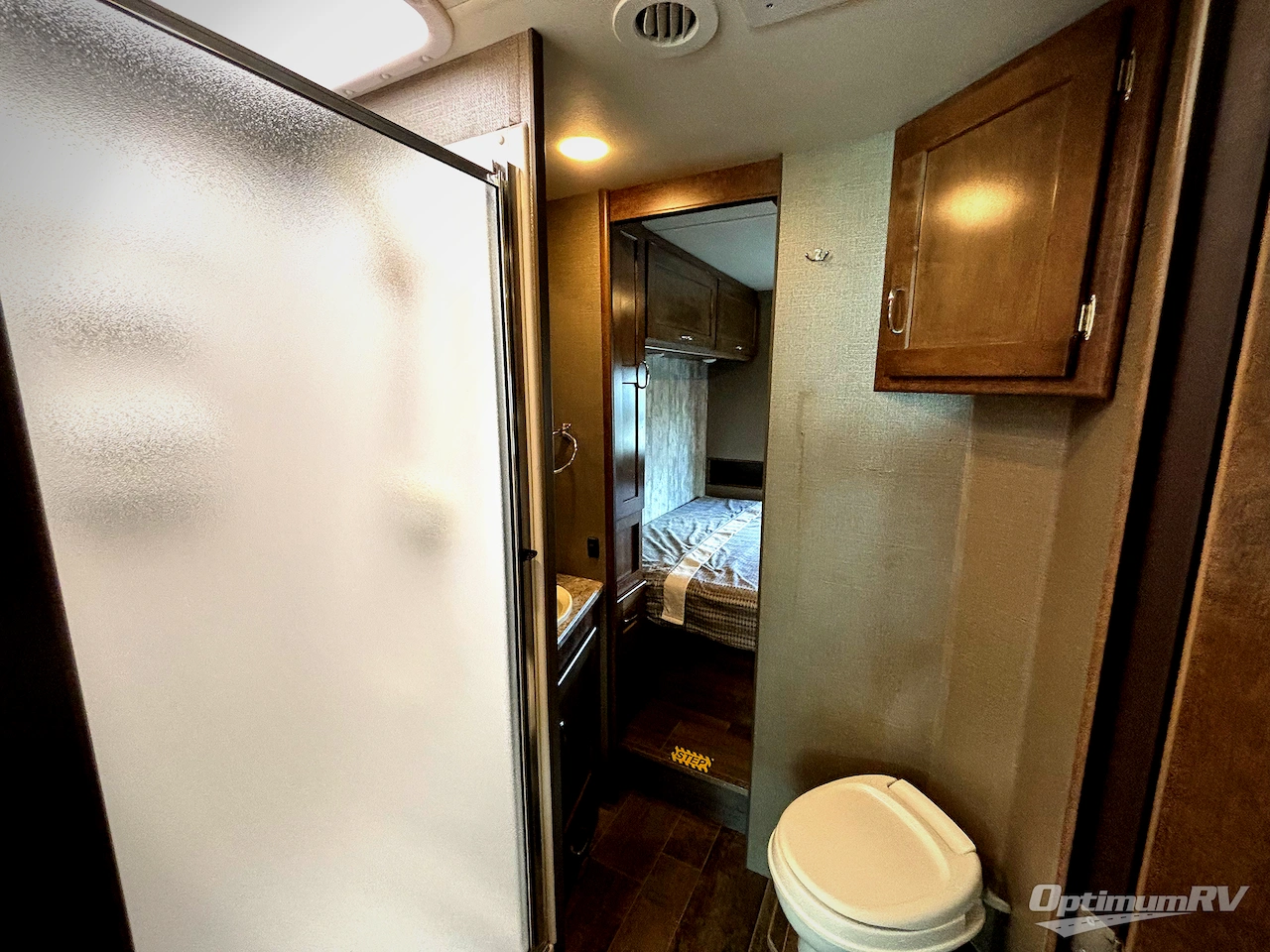 2018 Winnebago Intent 31P Photo 11