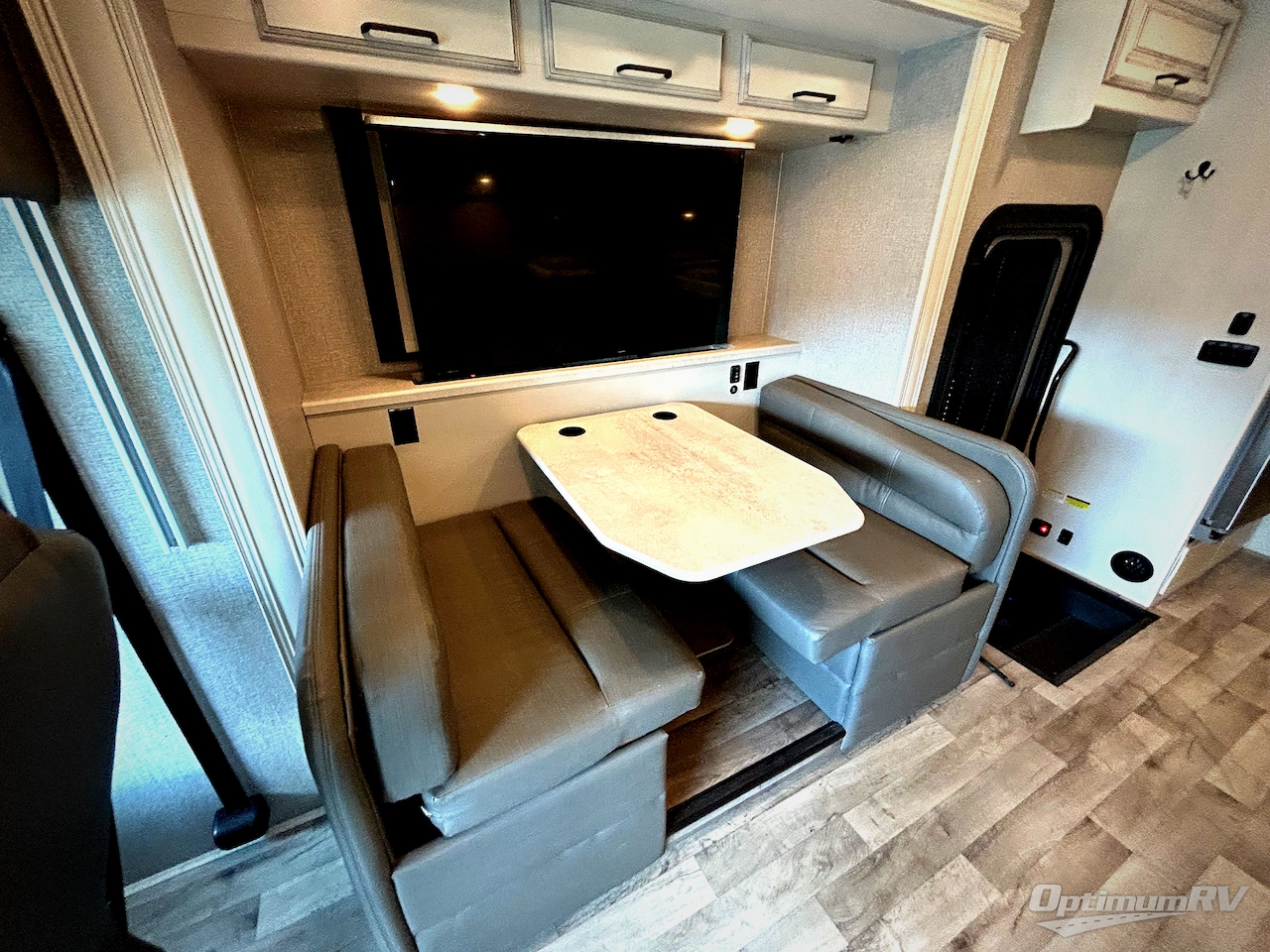 2021 Jayco Precept 31UL Photo 9