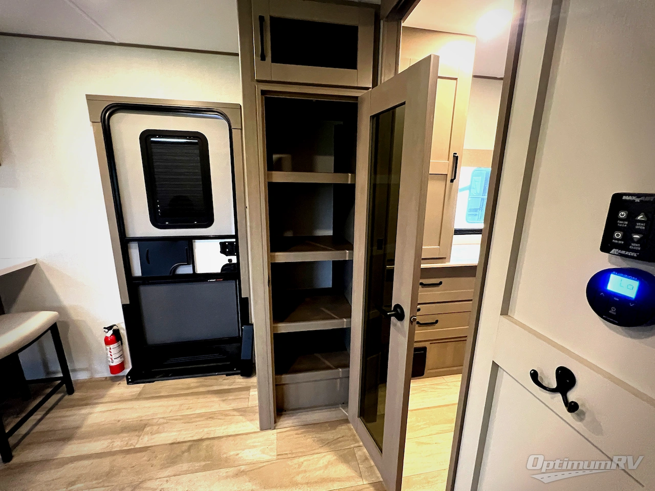 2025 Grand Design Reflection 322FKTS Photo 14