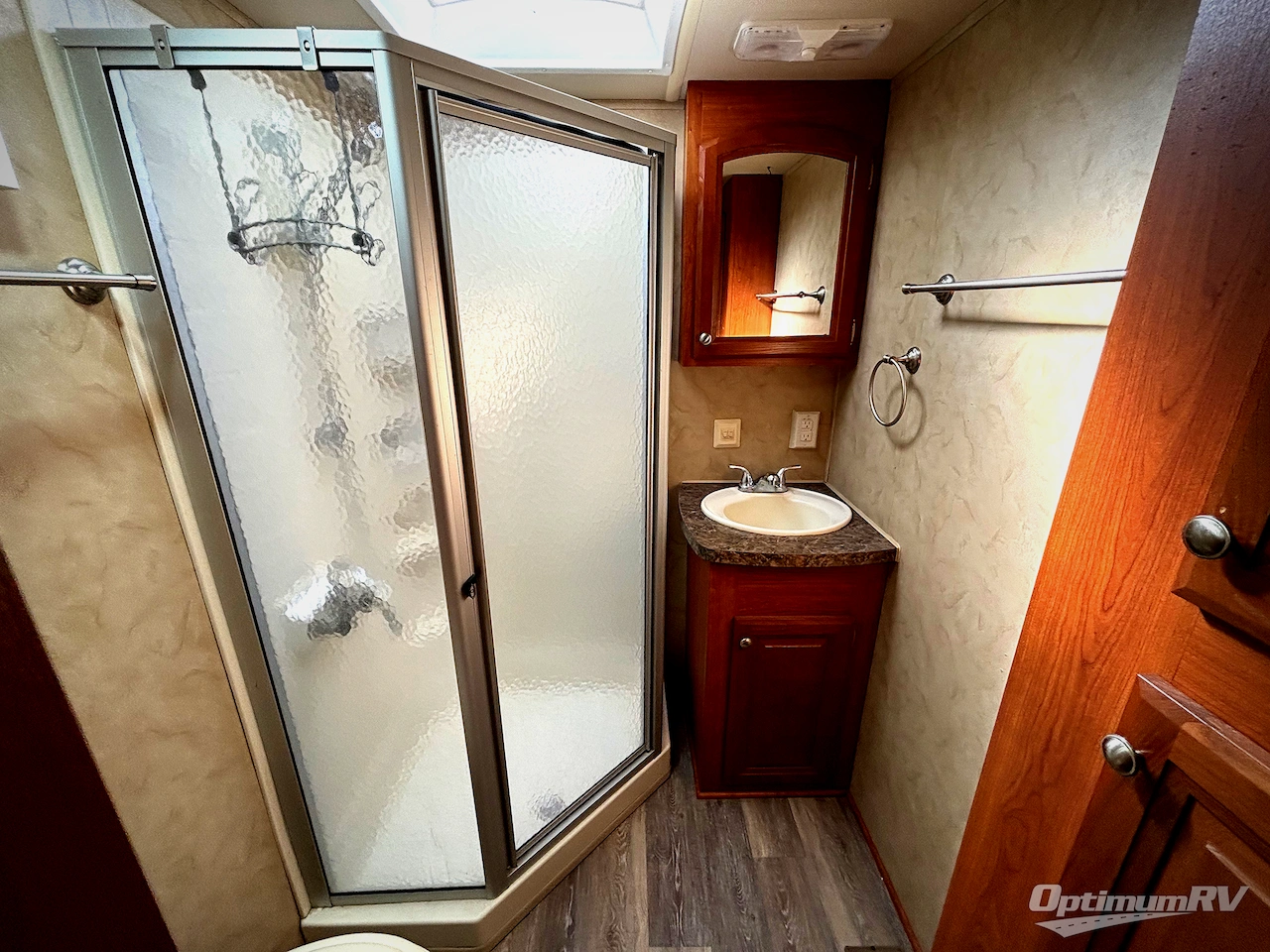 2012 Forest River Cedar Creek Silverback 29RE Photo 12