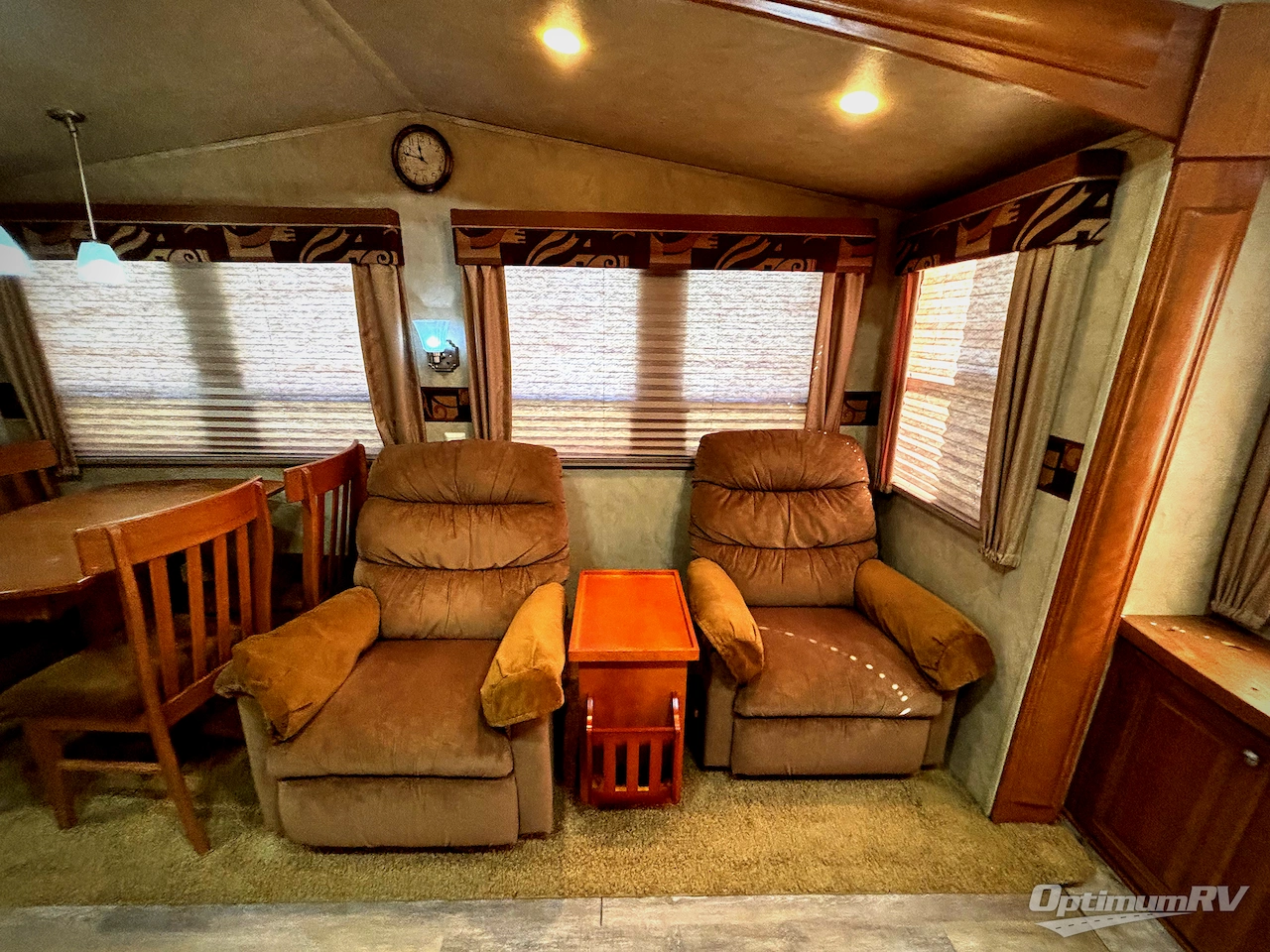 2012 Forest River Cedar Creek Silverback 29RE Photo 17