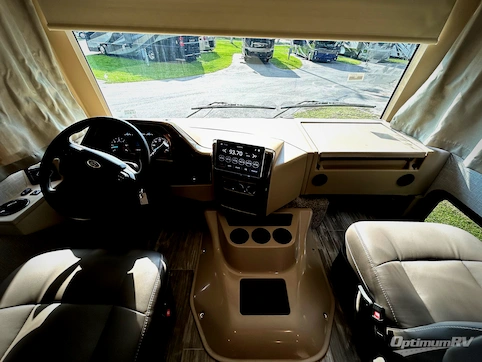 2021 Thor Hurricane 34J RV Photo 2