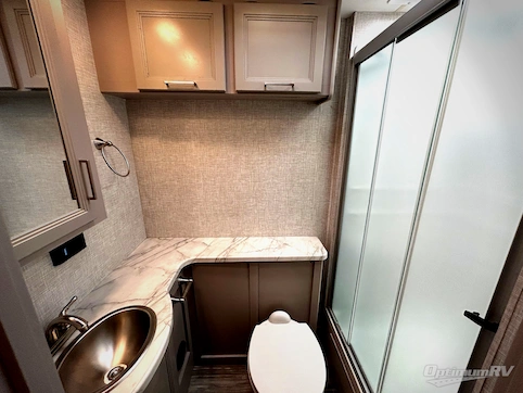 2021 Thor Hurricane 34J RV Photo 3