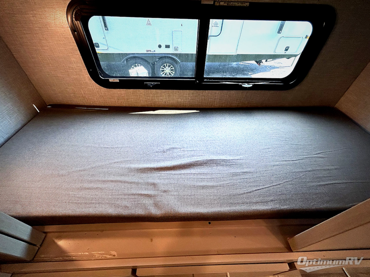 2021 Thor Hurricane 34J Photo 19