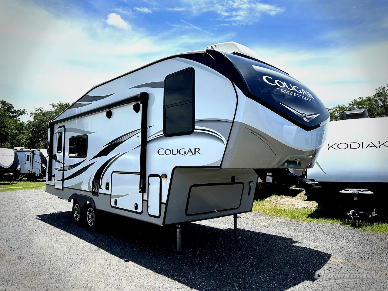 2022 Keystone Cougar Half-Ton 23MLS Photo 1