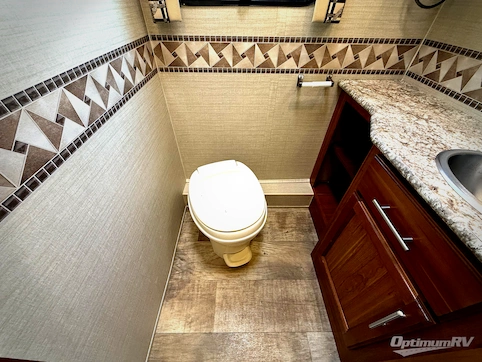 2017 Jayco Alante 31V RV Photo 4