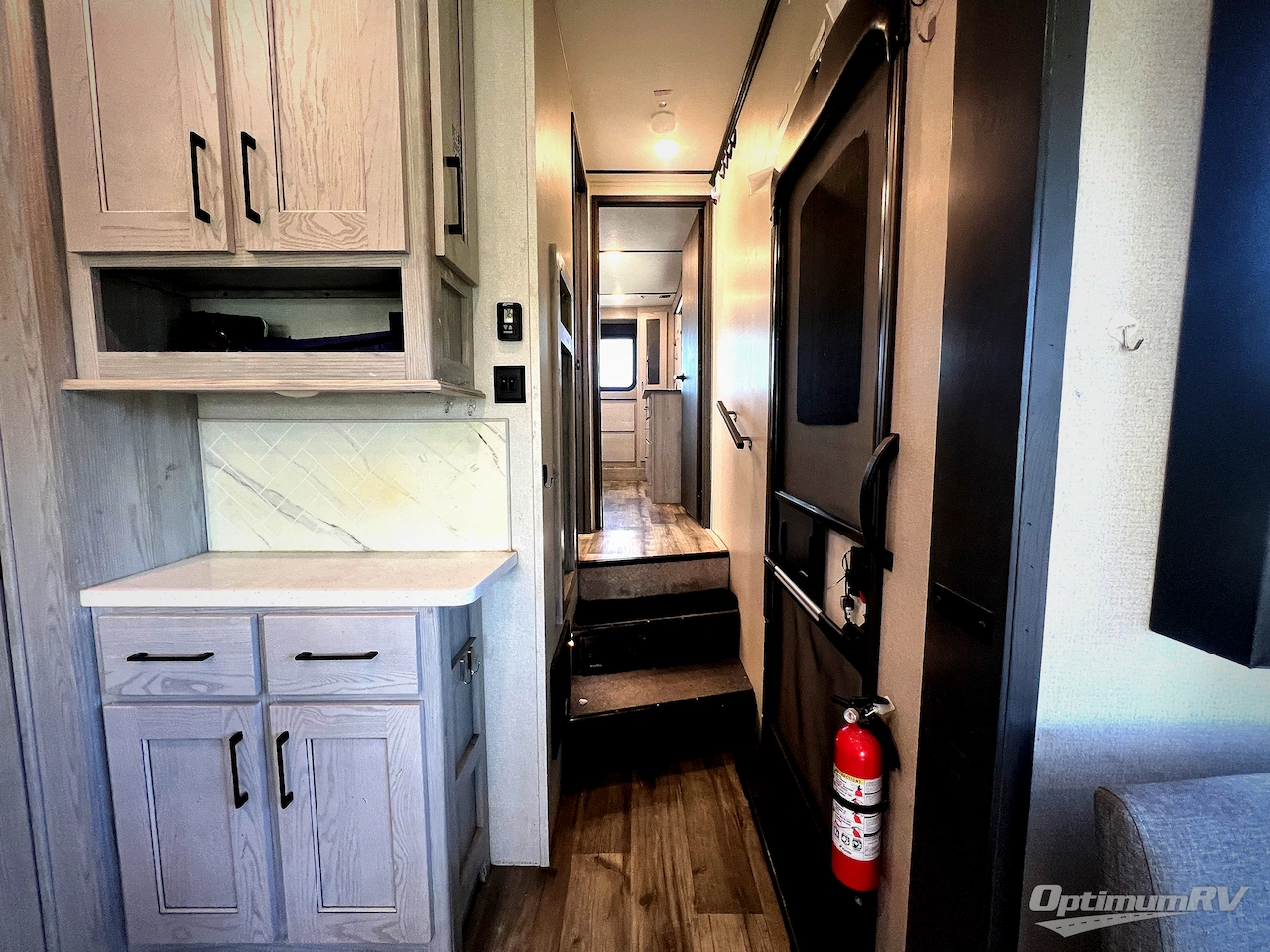 2022 Keystone Montana High Country 295RL Photo 11