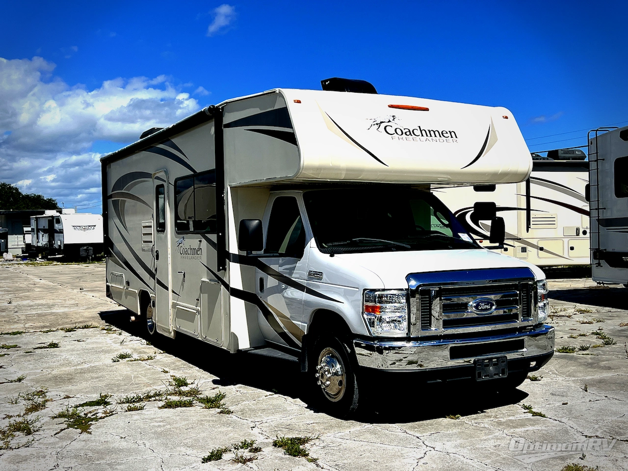 2018 Coachmen Freelander 26RS Ford 350 Photo 1