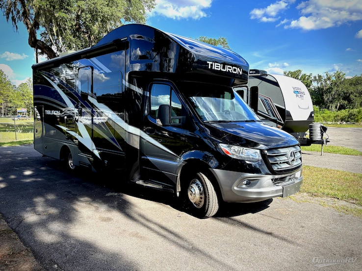 2021 Thor Tiburon Sprinter 24RW RV Photo 1