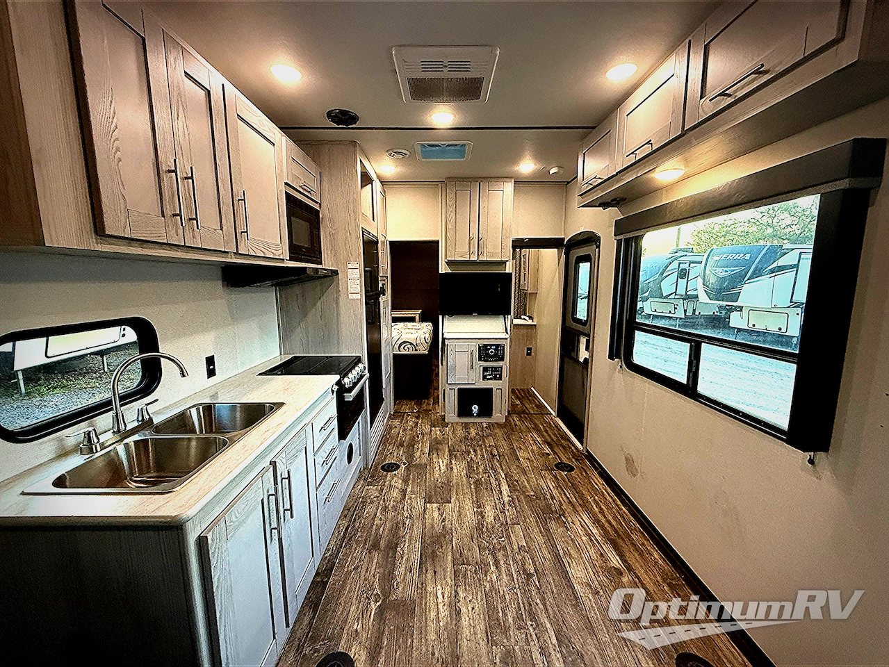 2023 Keystone Fuzion Impact Edition 25V Photo 5