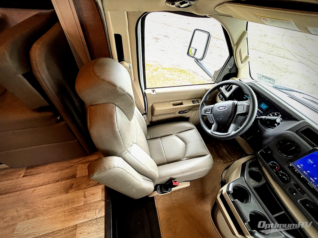 2022 Entegra Odyssey 25R Photo 7