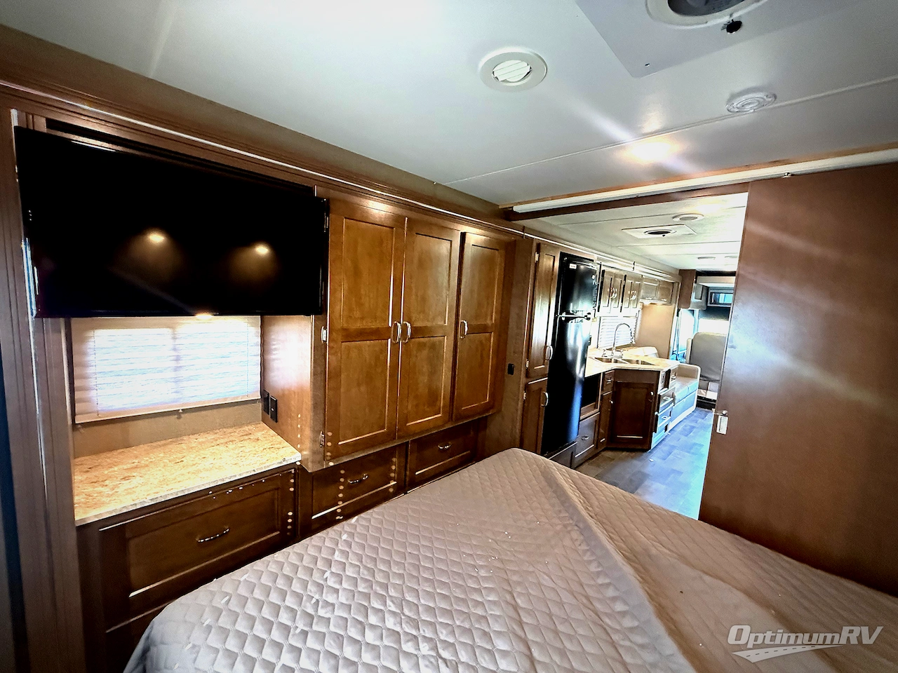 2018 Winnebago Intent 29L Photo 17