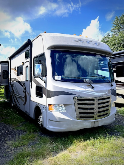 2013 Thor ACE 30.1 RV Photo 1