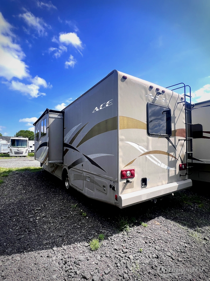 2013 Thor ACE 30.1 Photo 3