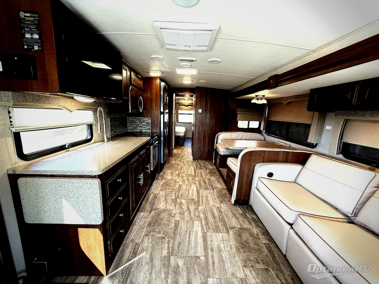 2017 Forest River Georgetown 5 Series 31R5 Photo 6