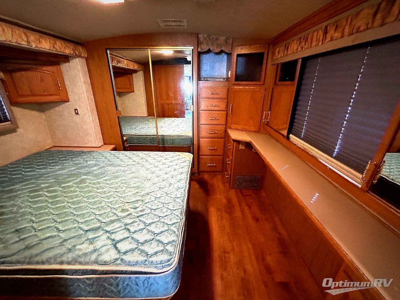 1999 Fleetwood Pace Arrow 36Z Photo 20