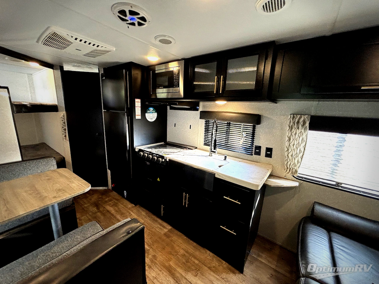 2022 Forest River Cherokee Grey Wolf 26DJSE Photo 8