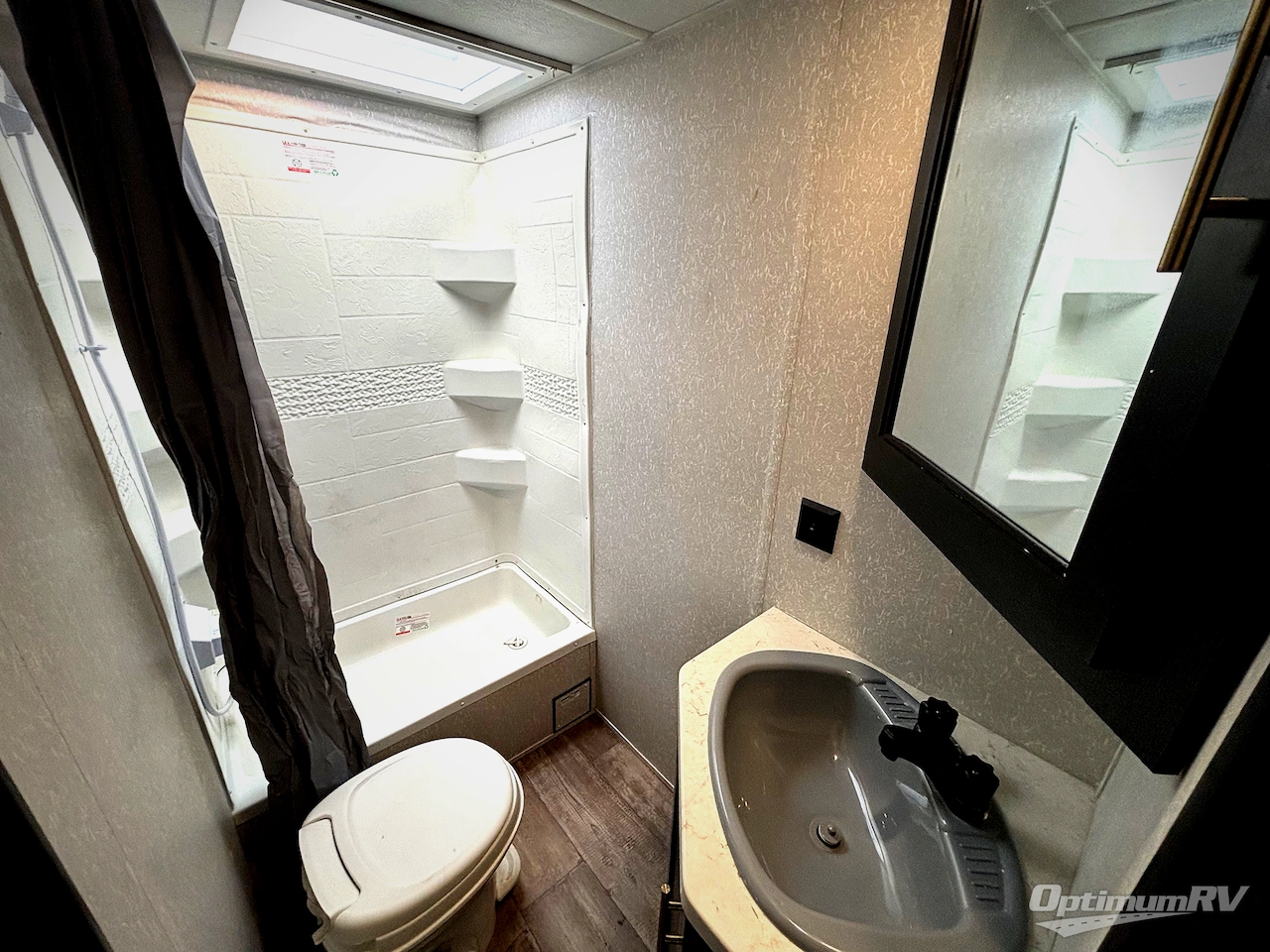 2022 Forest River Cherokee Grey Wolf 26DJSE Photo 13