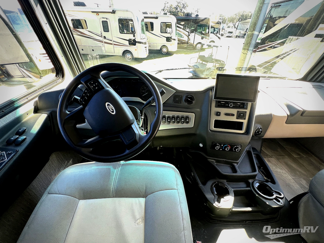 2021 Coachmen Encore 325SS Photo 7