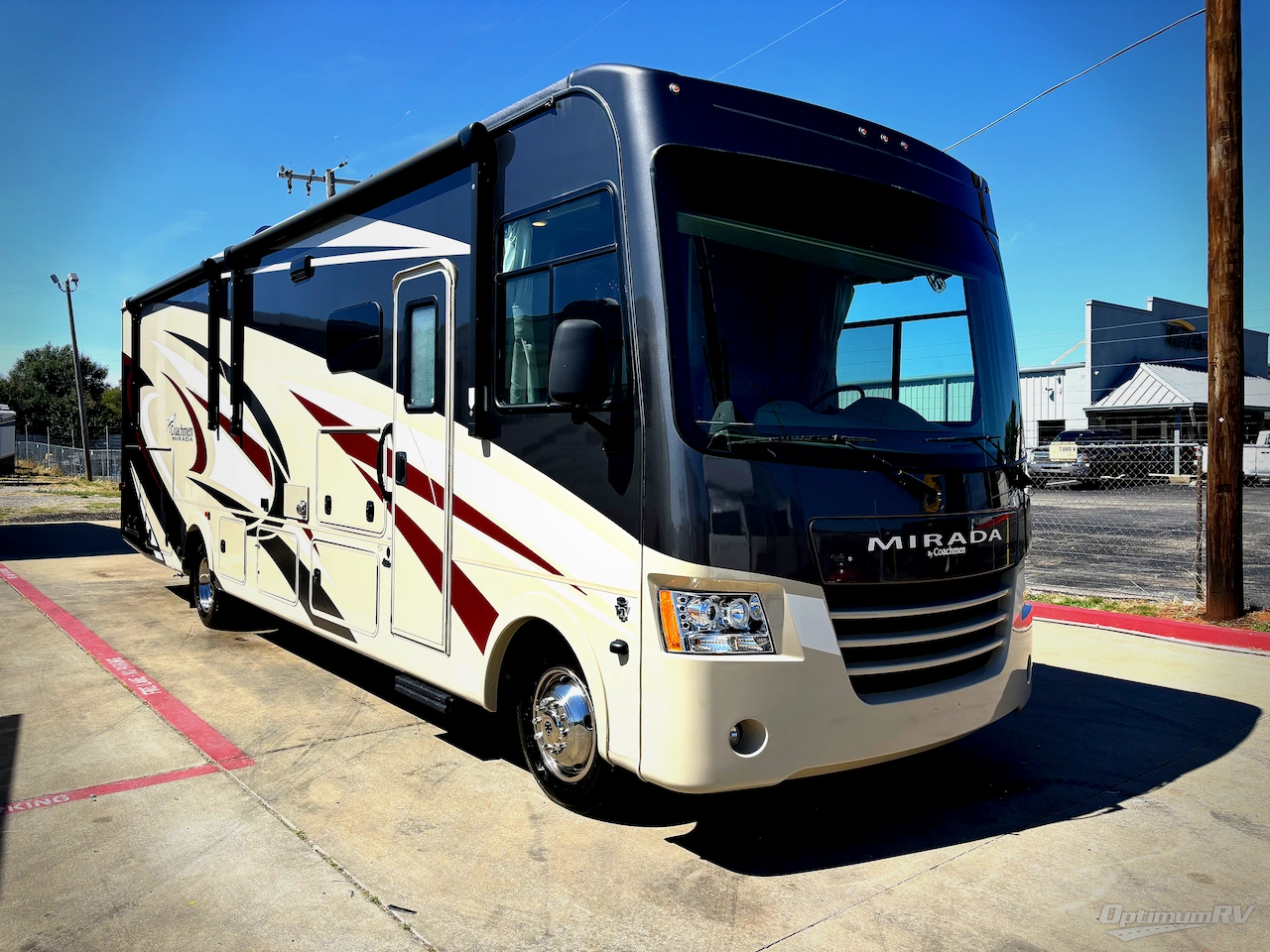 2021 Coachmen Mirada 32SS Photo 1